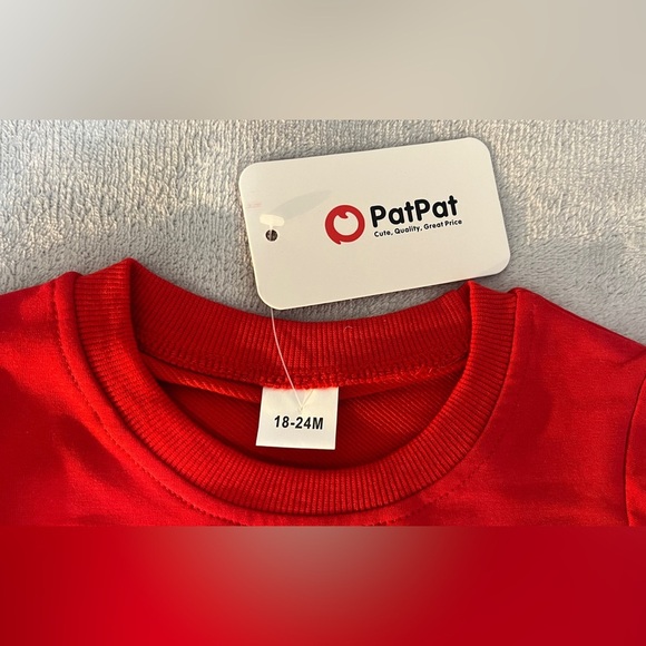 Christmas reindeer Embroidered baby boy or girl sweatshirts size 18-24 months - Picture 4 of 4